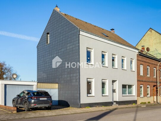 Modernisierte DHH mit Garage, Carport, Gartenhaus und Erweiterungspotential in ruhiger Lage