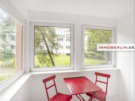 IMMOBERLIN.DE - Helle 2-Zimmer-Wohnung mit Loggia nahe Tegeler Forst