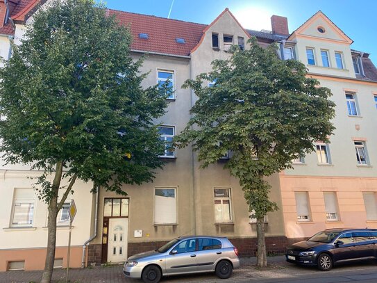 Neuer Preis! - Mehrfamilienhaus für Sanierer in optimaler Lage in Bitterfeld