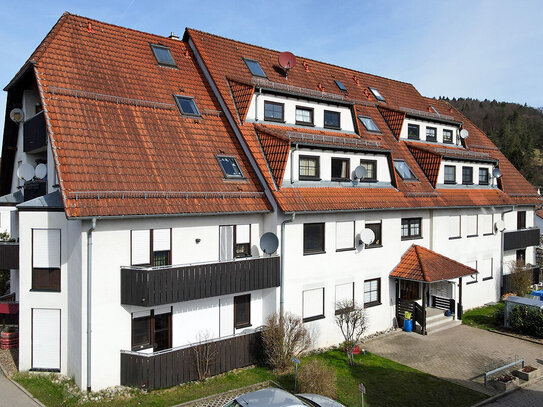 Schöne Wohnung . 2 Balkone - ideal für den Eigenbedarf oder als Kapitalanlage