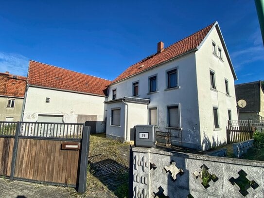 Einfamilienhaus mit Stallgebäude und Garage bei Belgern