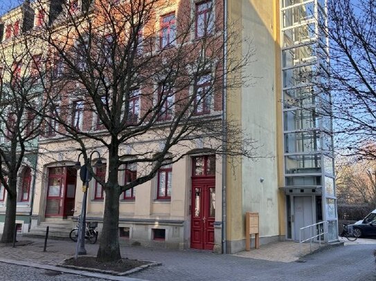 represantative 4-Raumwohnung über 2 Etagen in TOP-Lage mit Gartennutzung