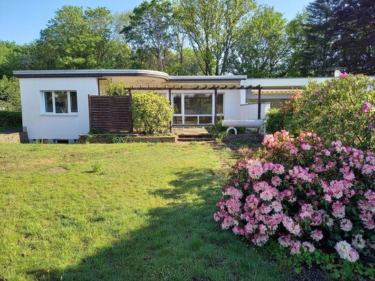 Bungalow mit drei Wohneinheiten in ruhiger Sackgasse