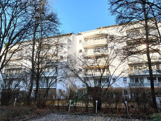 Schöne 2-Zimmer-Wohnung mit großem Süd-/West-Balkon