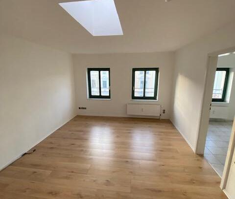 Wohnen über der Stadt schöne 2-R-Wohnung in MD- Stadtfeld -Ost im DG ca.58m² zu vermieten !