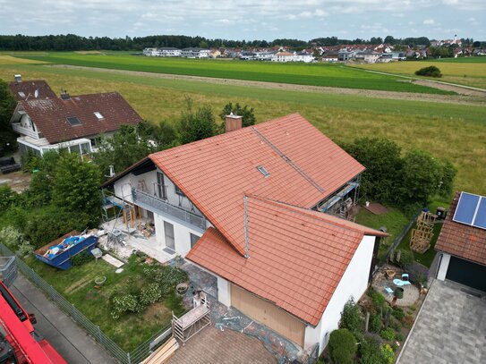 Neu renovierte, schicke Dachgeschosswohnung