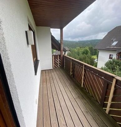 Attraktive 3-Raum Eigentumswohnung in ruhiger Lage mit Balkon und Weitblick in Judenbach