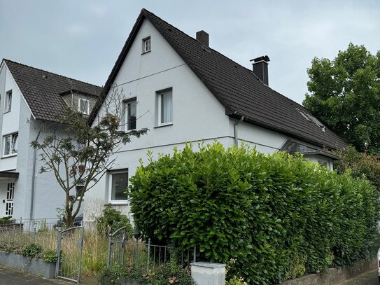 Einfamilienhaus mit verwunschenem Garten in top Lage!