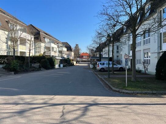 Sehr gepflegte Wohnung in ruhiger und grüner Wohnanlage