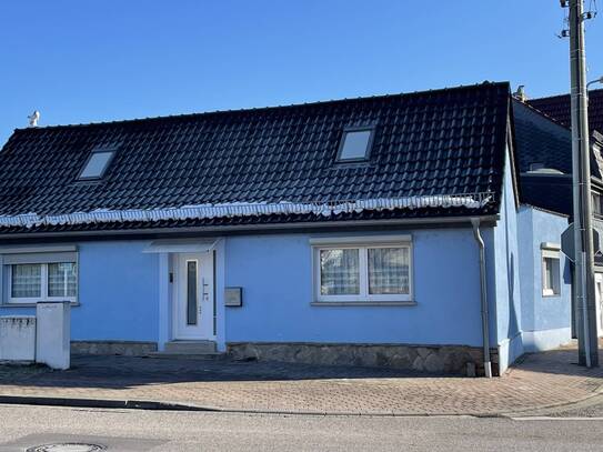 Gemütliches Haus sucht junge Familie!
