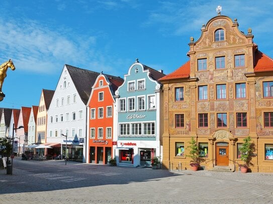 2 Zimmer- Whg inkl. EBK & Balkon., sehr gut vermietet inkl. Stellplatz, Stauffenberg Ring Ellw.