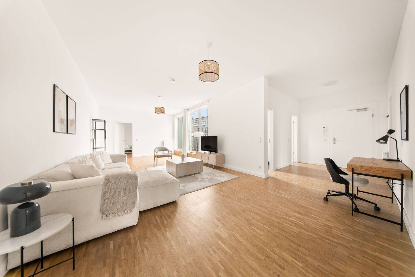 Stilvolle 4-Zimmer Wohnung in Mitte - voll möbliert - Photo 1