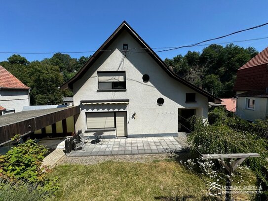 solides Einfamilienhaus mit Garten, Geräteschuppen, Terrasse und nutzbarem Kellergeschoss