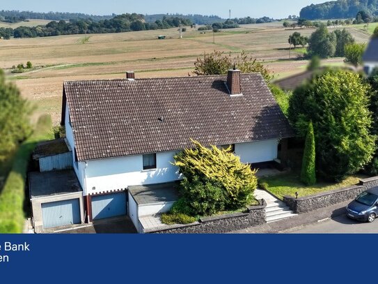 Wohnen in Ebsdorfergrund - Einfamilienhaus mit unverbaubarem Weitblick