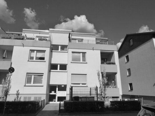 Topsanierte Wohnung mit Dachterrasse!