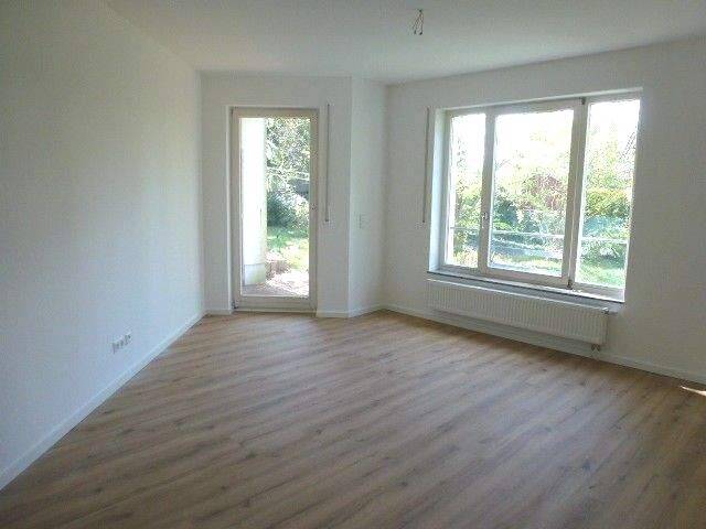 Erstbezug nach Renovierung: Schöne 2-Zimmer-Wohnung mit 2 Terrassen im EG - Photo 1