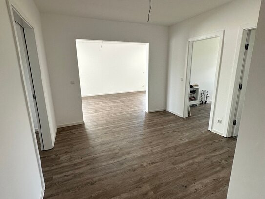 direkt vom Bauträger - 4 Zimmer Eigentumswohnung mit Balkon