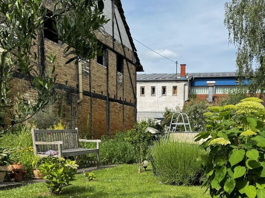 Schönes Einfamilienhaus mit großem Garten in Böhl-Iggelheim