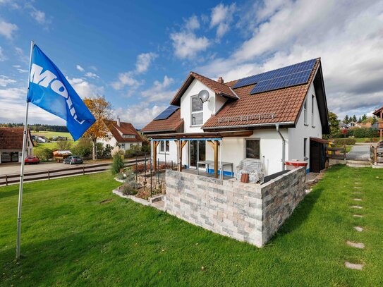 Junges Einfamilienhaus mit großem Garten und 152 m² Wohnfläche | Carport | überdachte Terrasse