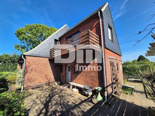 Schönes Einfamilienhaus mit Terrasse, Balkon, Garage und großem Garten Provisionsfrei