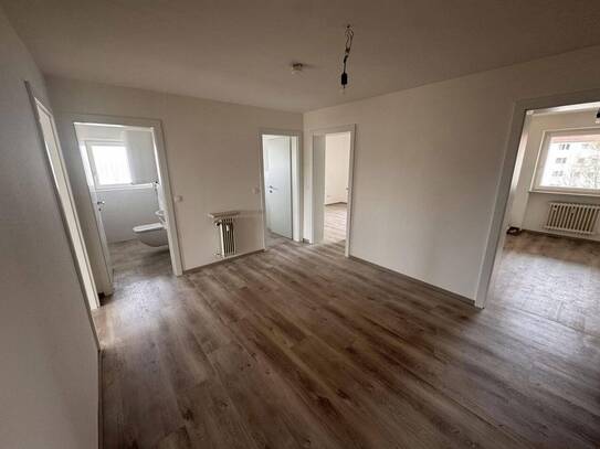 Exklusives Wohnerlebnis - Frisch sanierte 3,5-Zimmer-Wohnung mit Rundumbalkon ohne Provision