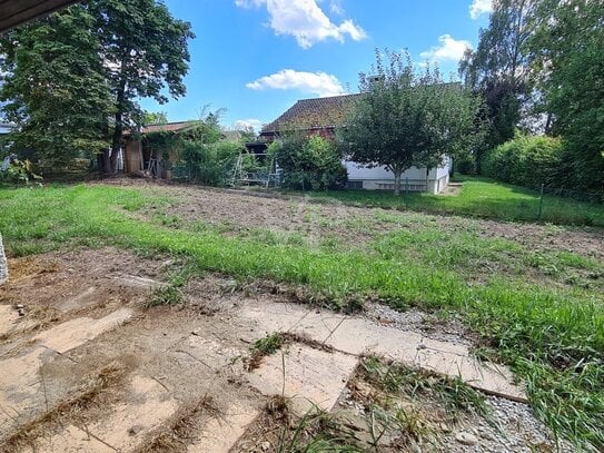 Interessantes Baugrundstück in ruhigen gewachsenen Wohngebiet - voll erschlossen - Nähe Golfplatz