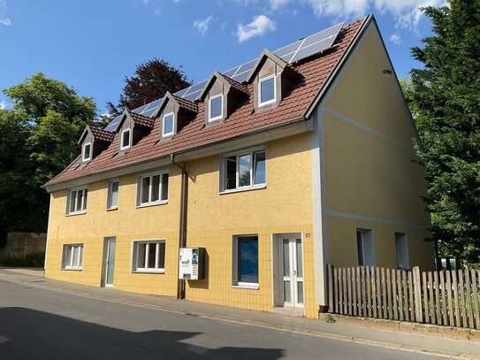 Mehrfamilienhaus mit Ausbaupotenzial und Garten in Rentweinsdorf