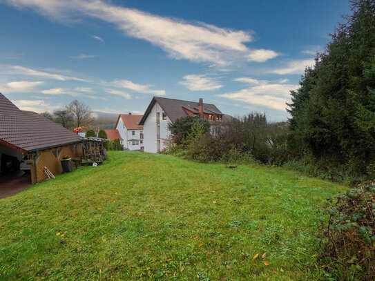 Heute kaufen, morgen bauen! Schönes Grundstück mit Seeblick inkl. Baugenehmigung.