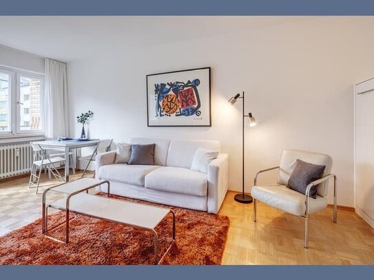 Möbliert: Nähe Rotkreuzplatz - Apartment mit Balkon