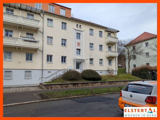 Frisch sanierte Altbauwohnung in ruhiger Stadtlage! Bad mit Wanne // Küche und Bad mit Fenster!