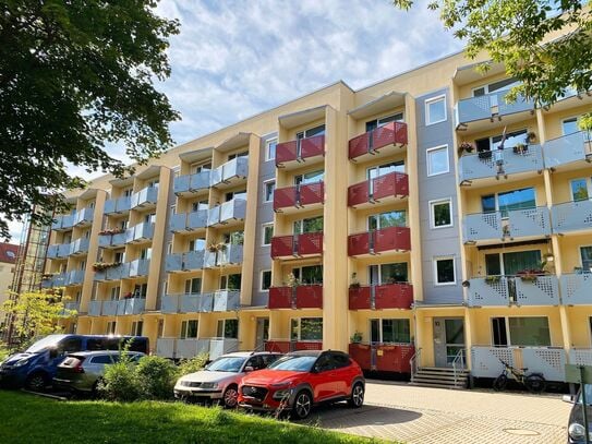 Universitätsnahe 2-Zimmer-Wohnung mit 2 Balkonen | optional mit Stellplatz