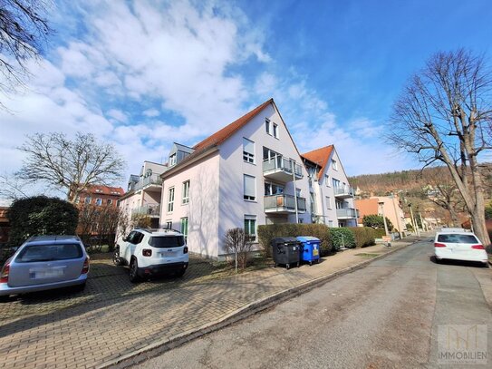 Ideal für Investoren - gemütliche Maisonette-Wohnung für Singles oder Paare mit Balkon und Tiefgaragenstellplatz | Zent…