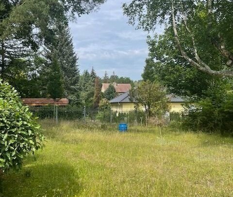 Familien aufgepasst: paradiesisch gelegenes Grundstück vor den Toren Berlins