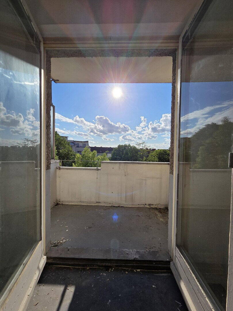 #frisch renoviert # sonnig #unbefristet #ideal für Pendler- oder Studenten #am Bahnhof Gesundbrunnen - Photo 1