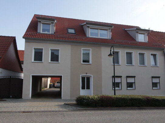 Was Besonderes! 3 Zi im DG, 76 m², mit Balkon und KFZ-Stellplatz, in Bad Suderode!