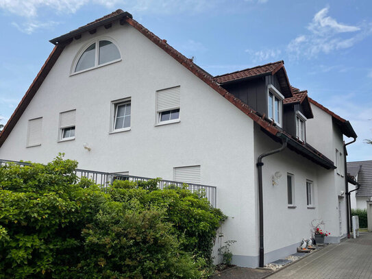 Außergewöhnliche 3,5-Zimmer-Maisonette-Wohnung in Neunkirchen a. Brand