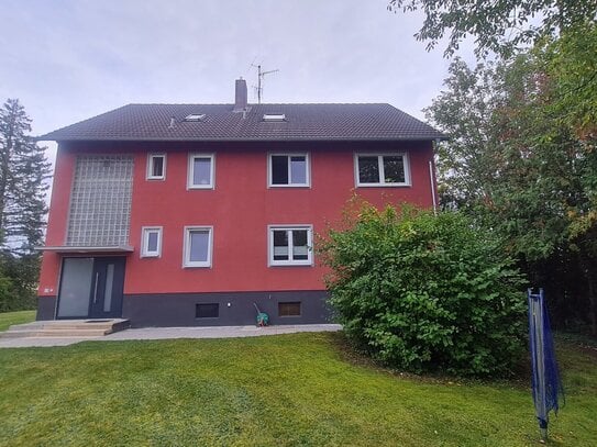 Gepflegtes 3 Familienhaus mit schönem Grundstück in guter Lage von ALLERSBERG.