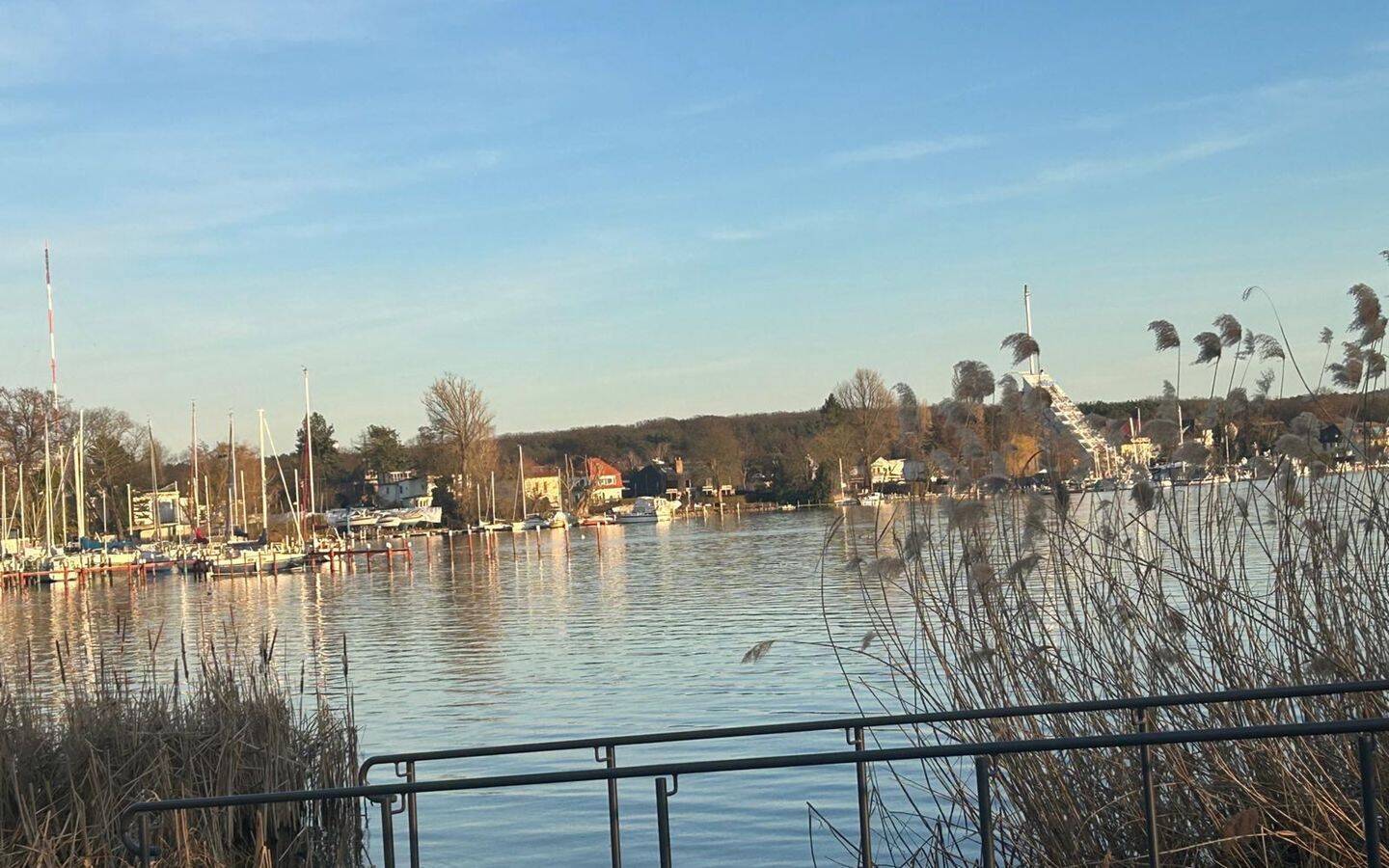 Wohnen auf Zeit in Berlin Spandau - möblierte Wohnung für Ihr Zeitwohnen - Photo 1