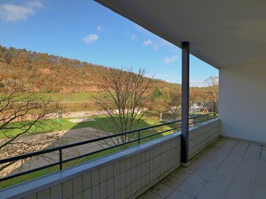 Geräumige Vier-Zimmer-Wohnung mit Ausblick in Trier-Nord