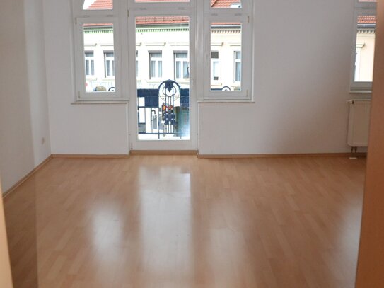 3-Raumwhg. mit EBK u. Balkon