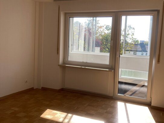 3,5 Zimmer Etagenwohnung in ruhiger Lage - Stadtbergen