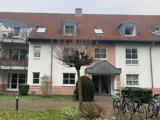 Erbpacht daher günstig! 2 Zimmerwohnung, renoviert & bezugsfertig !!