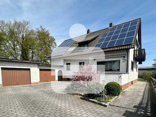 Großzügiges Wohnen in idyllischer grüner Lage! Zweifamilienhaus in Hirschau