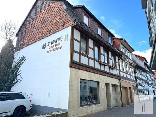 Zweifamilienhaus mit kleiner Ladeneinheit in 37520 Osterode am Harz