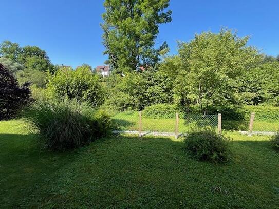 Esslingen-Oberesslingen: Moderne 2-Zimmer Wohnung mit Terrasse