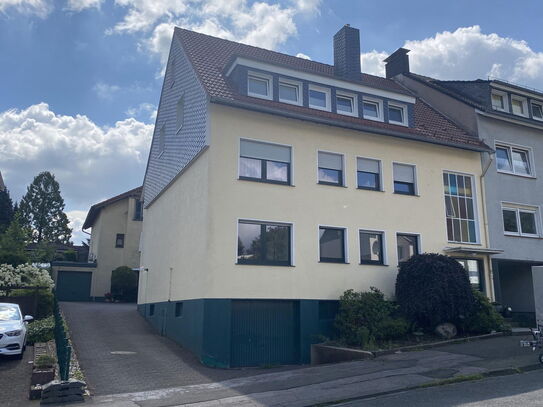 Schöne 3-4 Zimmer Wohnung mit Balkon und Garage in zentraler Lage von Remscheid Lennep