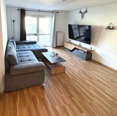 Helles, gepflegtes 2-Zimmer-Apartment mit Einbauküche, 53m², Garage