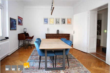 Komplett Möbliert/Furnished Accommodation in: Pempelfort. 4 Zimmer Altbau Wohnung mit hohen Decken