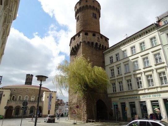 schöne 2 Raum Wohnung im Zentrum von Görlitz mit Einbauküche und Balkon