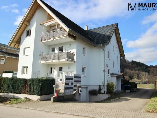 Geräumige 3-Zimmer-Dachgeschoss-Maisonettewohnung mit privater Erdterrasse